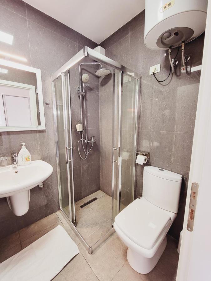 Nuestra Casa Hotel Tiranë Ngoại thất bức ảnh